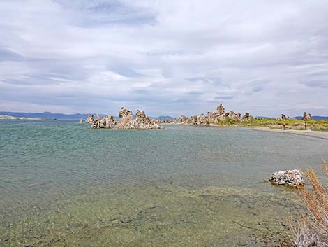 South Tufa Towers Trail