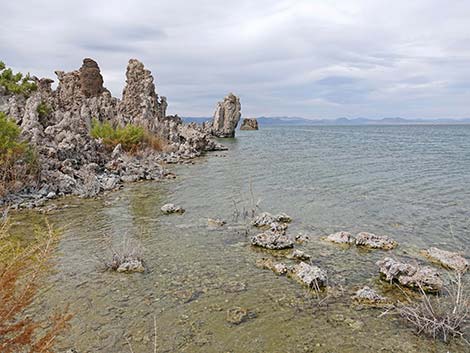 South Tufa Towers Trail