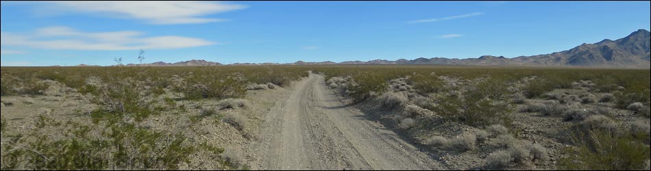 Keyhole Canyon Road