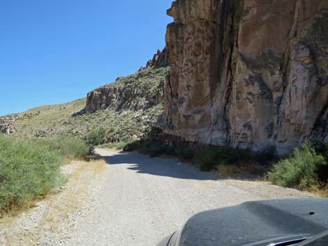 Valley of Faces Road