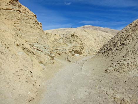 Golden Canyon to Zabriskie Point Trail