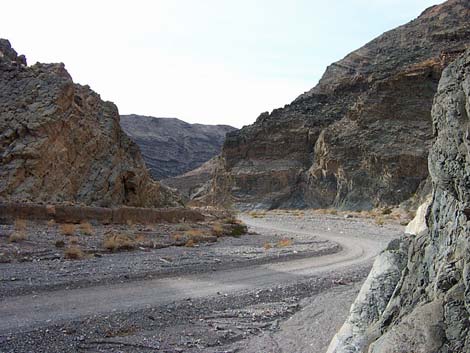 Titus Canyon Hike