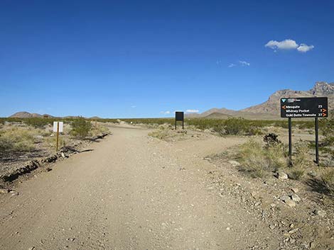 Fisherman Cove Road