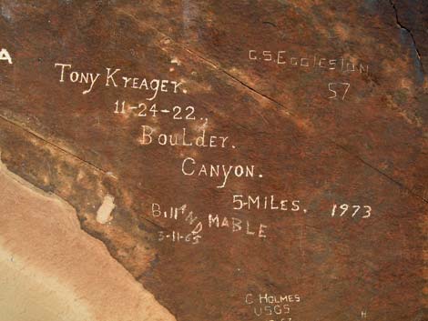 Lake Mead petroglyphs