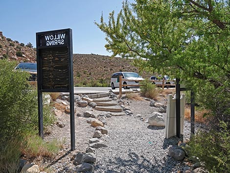Lost Creek Trailhead