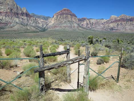 Middle Oak Creek Trailhead